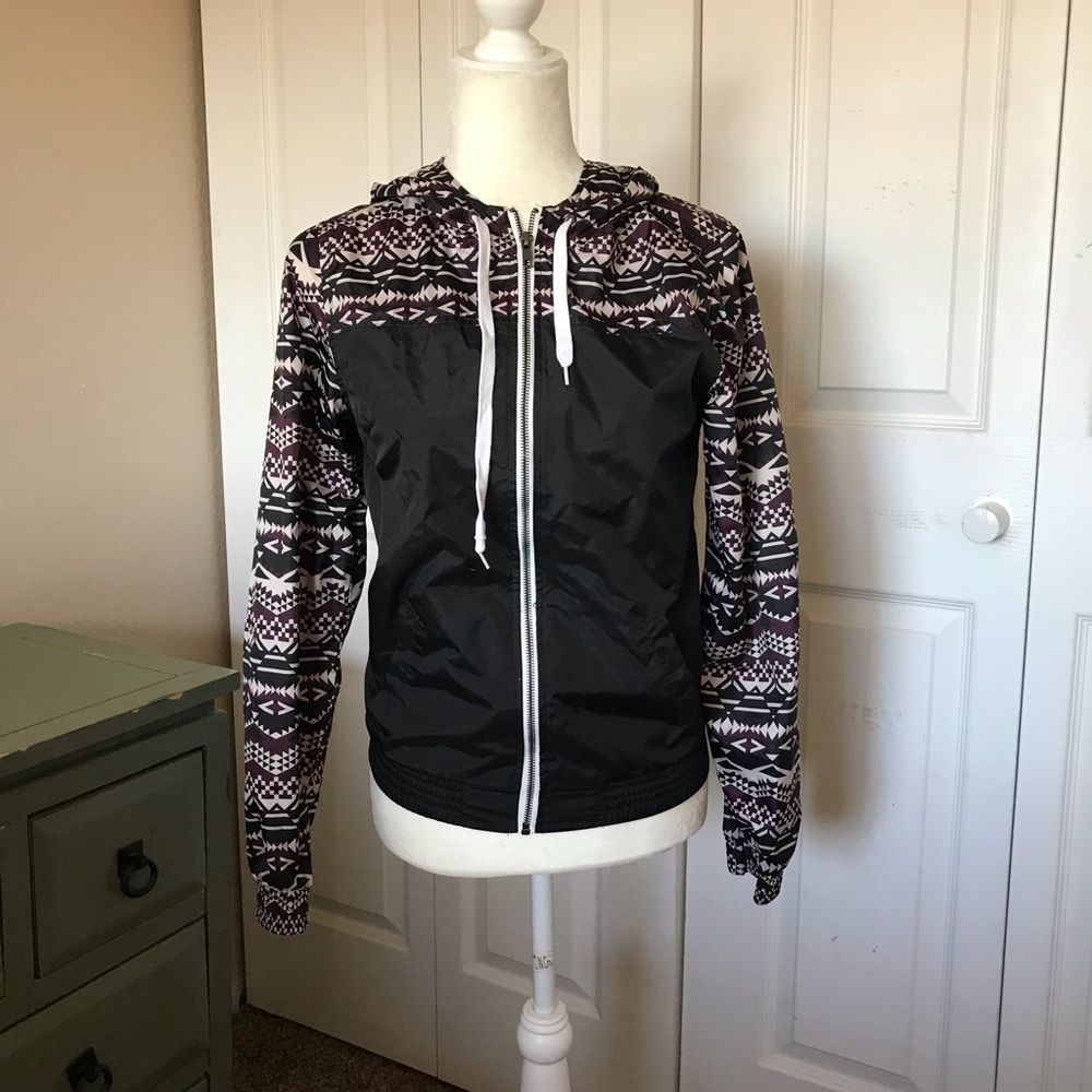 Empyre Windbreaker